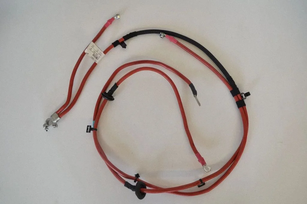 Plusa vads (akumulatora) – Mercedes-Benz ML klase W166 (2012-2017)
