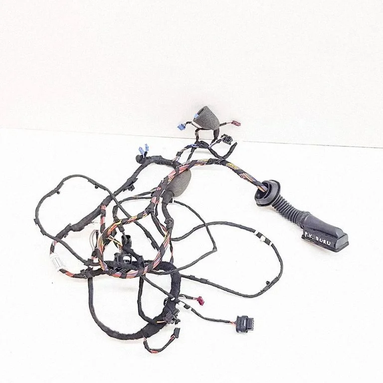 Esiukse juhtmestik 9372545