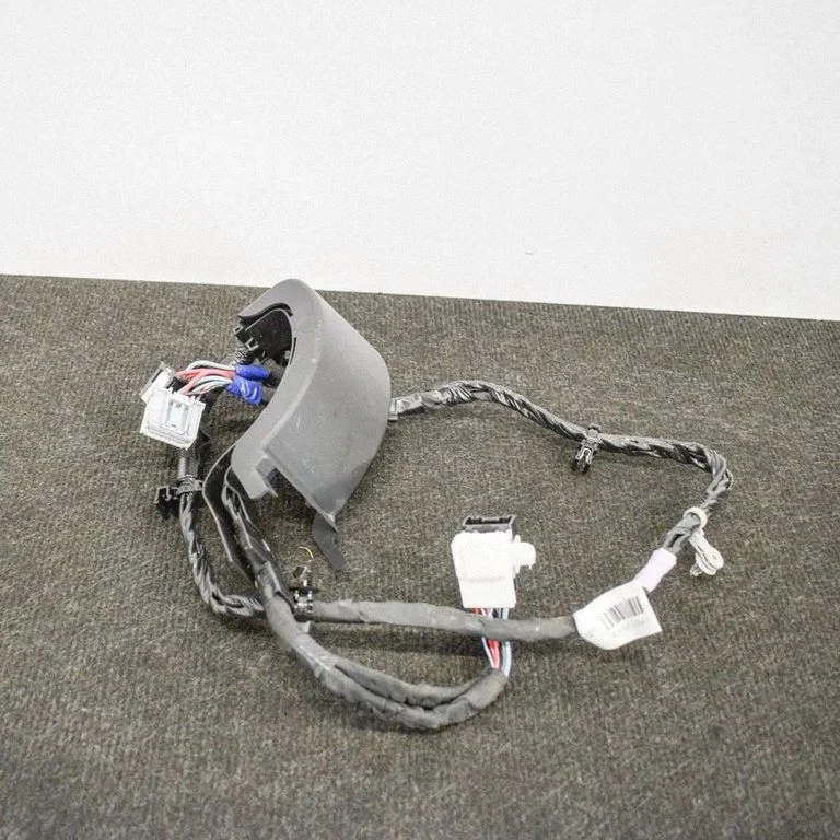 Aizmugurējo durvju vadu instalācija – Tesla Model S (2012-)