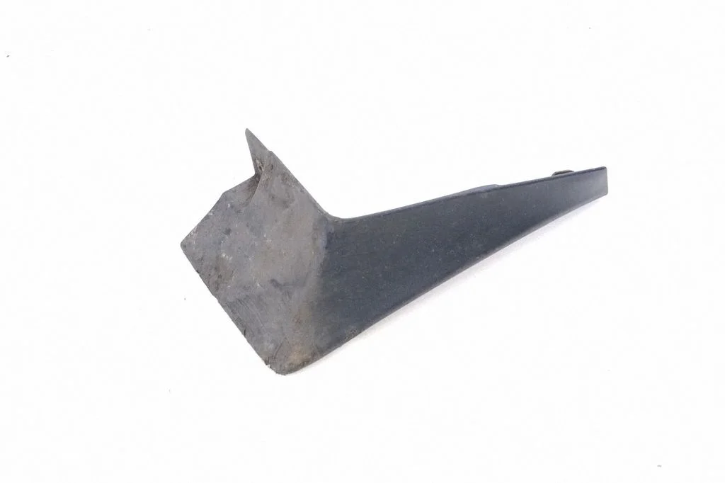 Priekšējais dubļusargs 416G096000