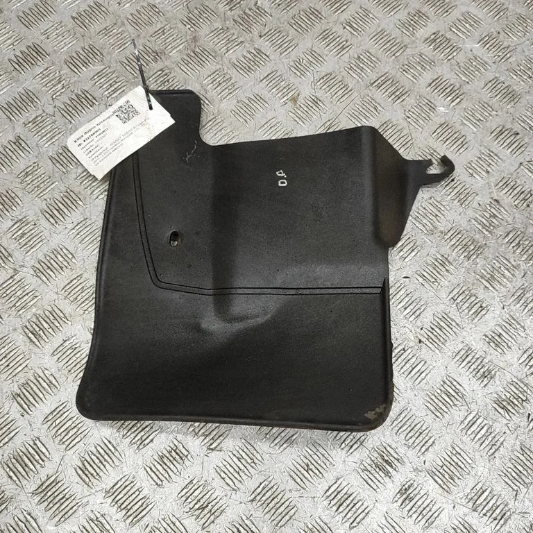Front mudguard 638500003R