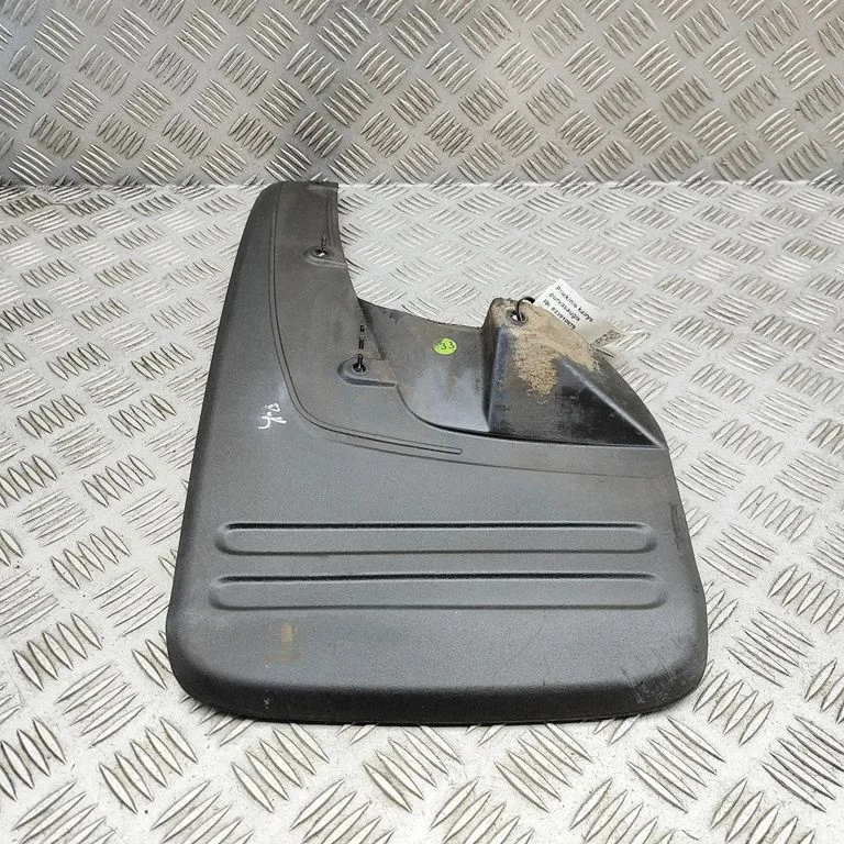 Front mudguard – Toyota Hilux (AN10, AN20, AN30) (2011-2015)