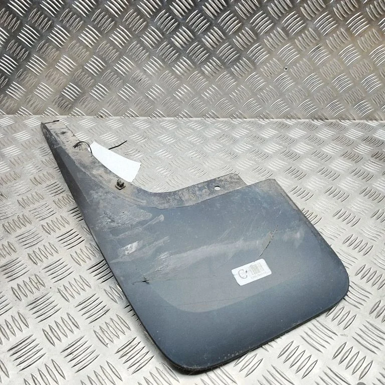 Aizmugurējais dubļusargs EB3B28401CB