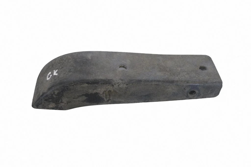Tagumine porikaitse 101632300B