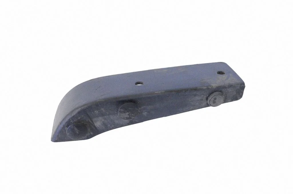 Tagumine porikaitse 101632300B