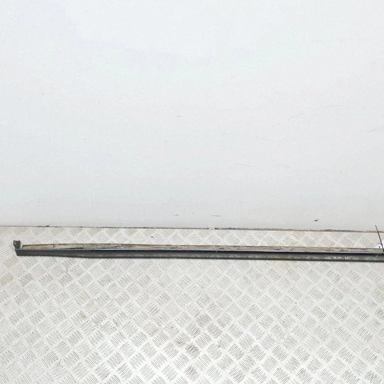 Lävepakk 5H0853855