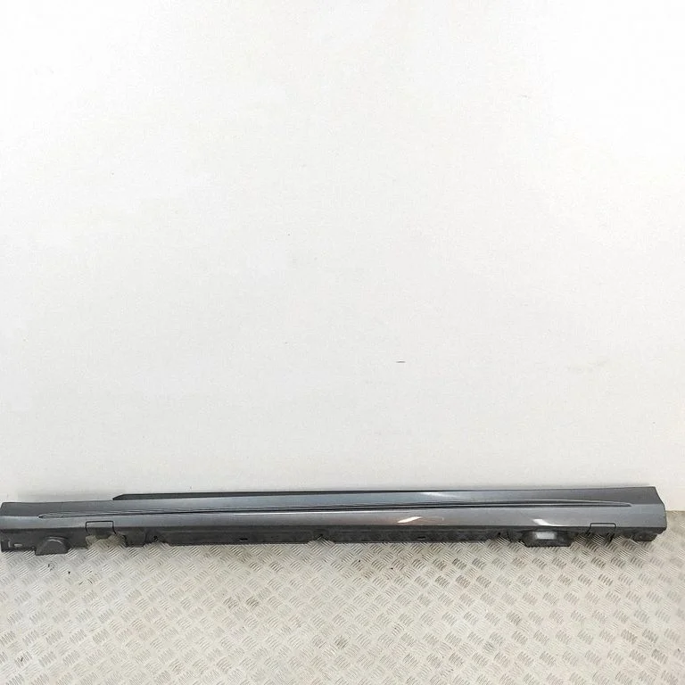 Slieksnis – Mercedes-Benz C klase W205 (2014-2021)
