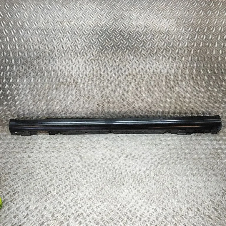 Slieksnis – Mercedes-Benz C klase W205 (2014-2021)