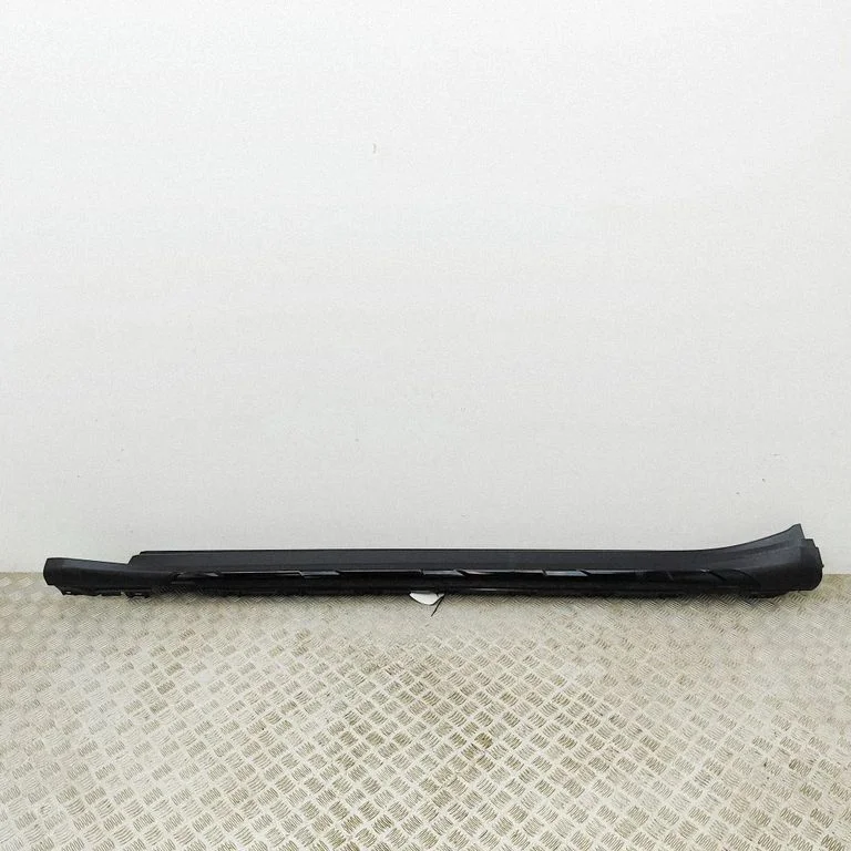 Sill – Porsche Taycan 9J1 (2019-)