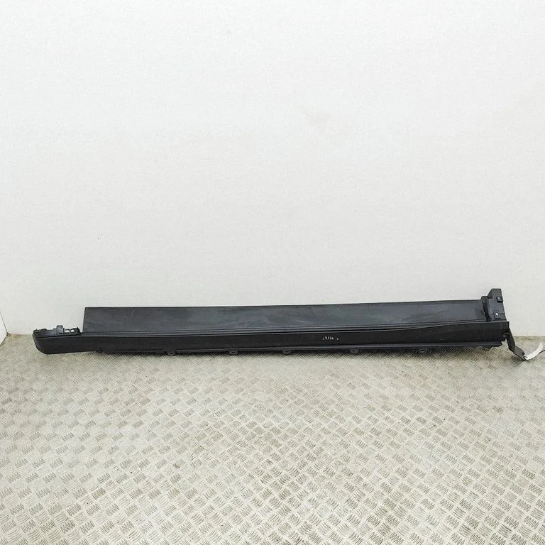 Próg LJ8BR10155BBW
