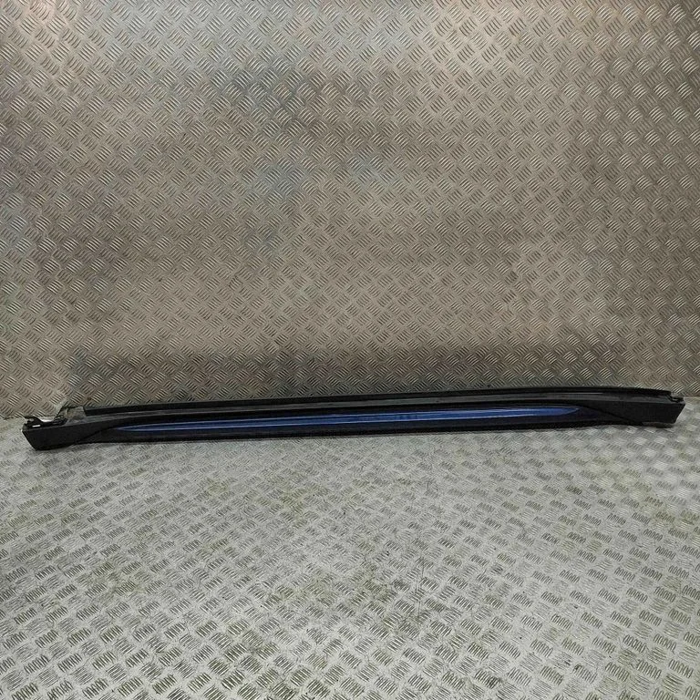 Sill 7332327