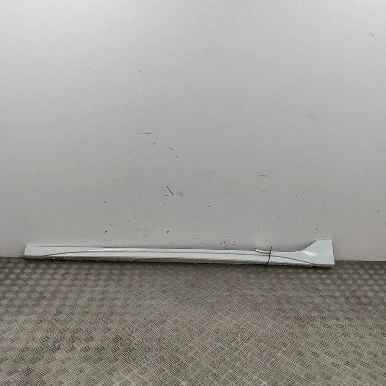 Sill 5H0853287A