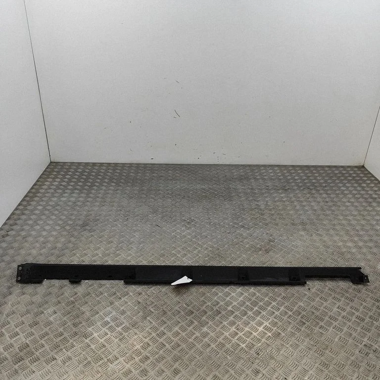 Sill – Lexus RX 450H (2016-)