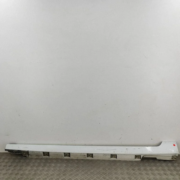 Próg 3G0853857