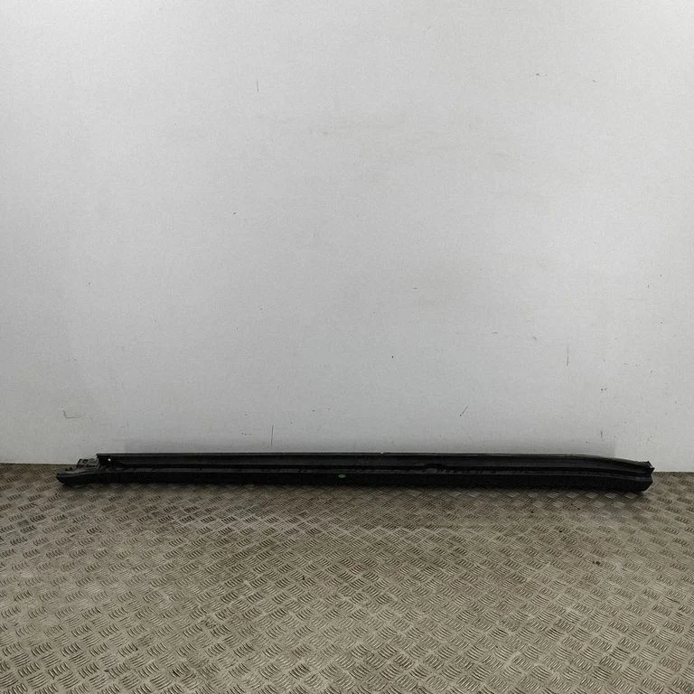 Sill 95B853553