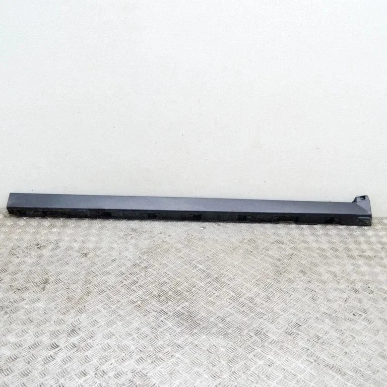 Próg HK83101D57BE