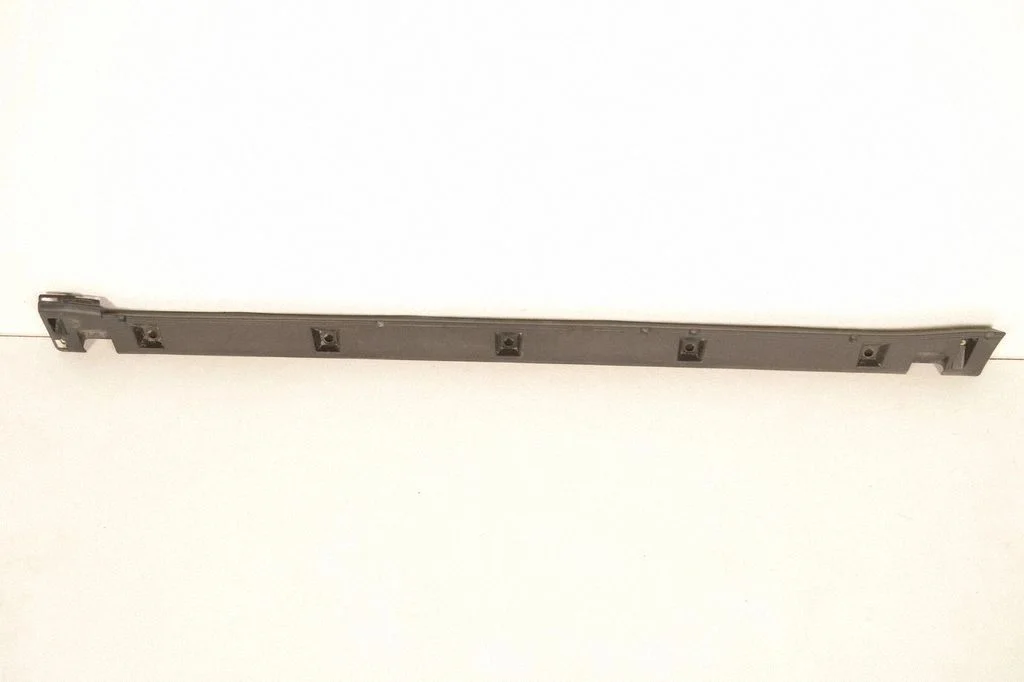 Sill 7766165J0