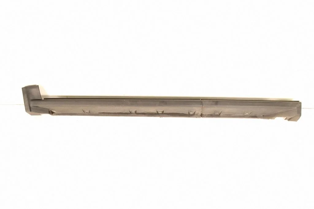 Sill 05182573AB