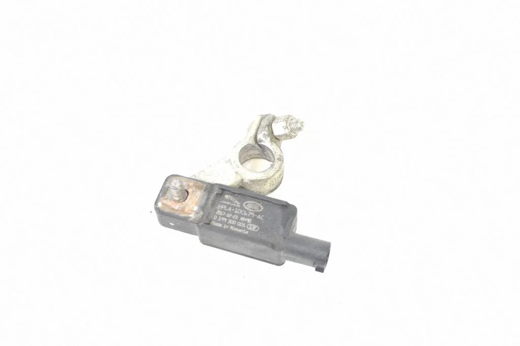 Plusa vadu savienojuma mezgls HPLA10C679AC