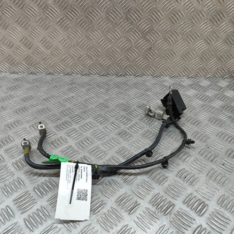 Plusa vadu savienojuma mezgls STE4002911