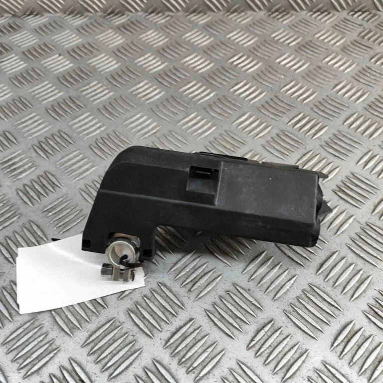 Plusa vadu savienojuma mezgls 8S0915459C
