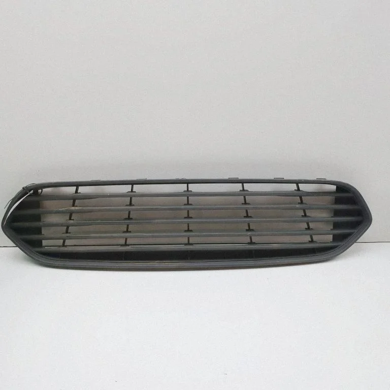 Front grill JT7617B968AB