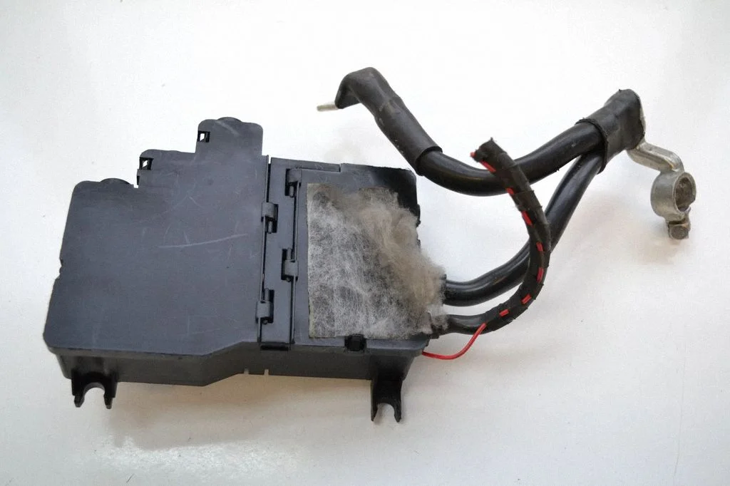 Positive wiring loom – Volkswagen Phaeton (2002-2016)