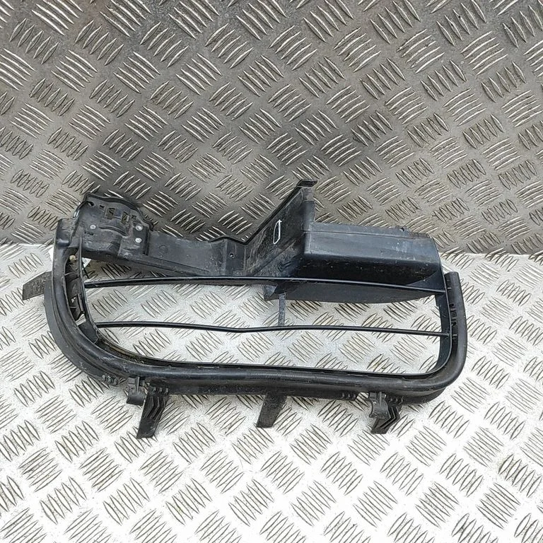 Front grill 98750555400