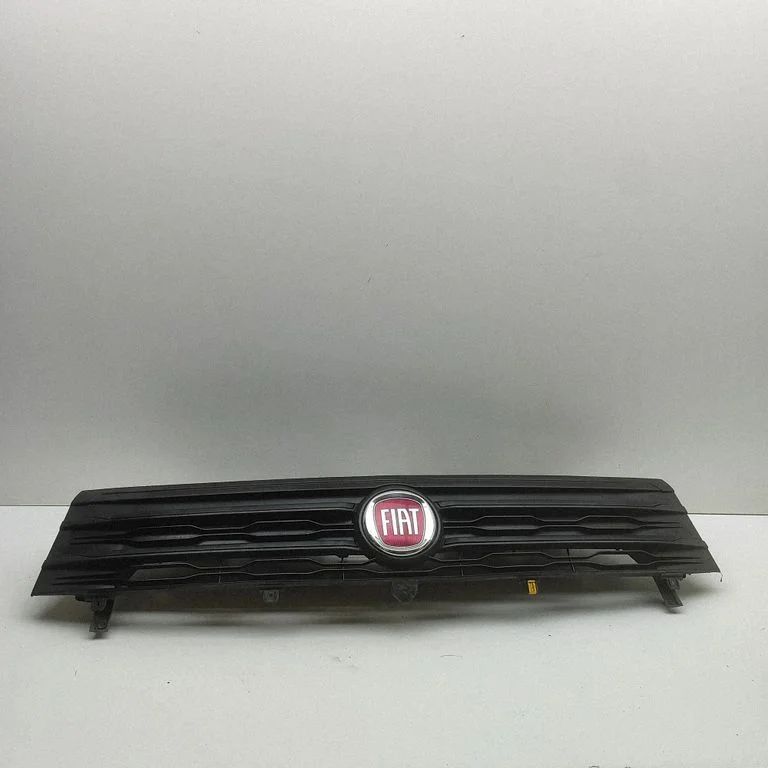 Front grill 623826775R
