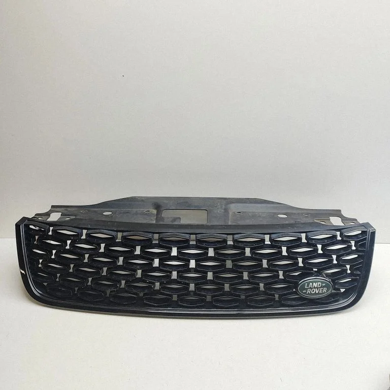 Front grill HY3M8200AB