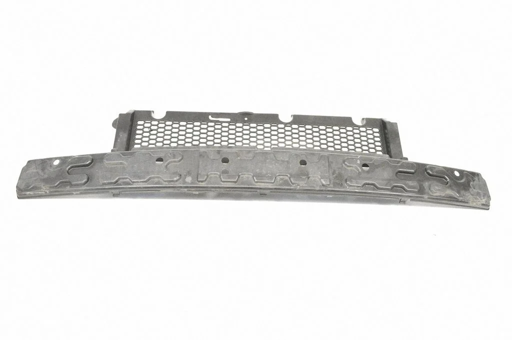 Front grill – Chrysler Voyager (2008-2016)