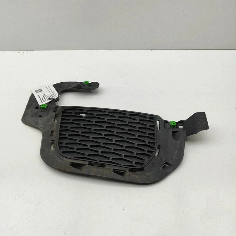 Front grill GJ3215A298A