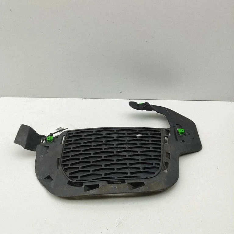 Front grill GJ3215A299A