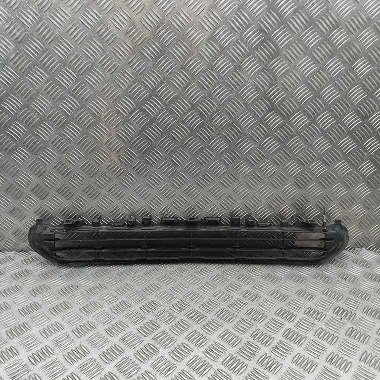 Front grill 9843208780