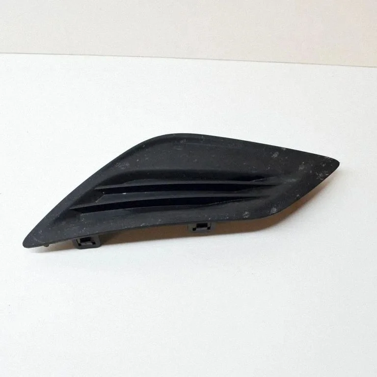 Atrapa przednia (grill) 31290980