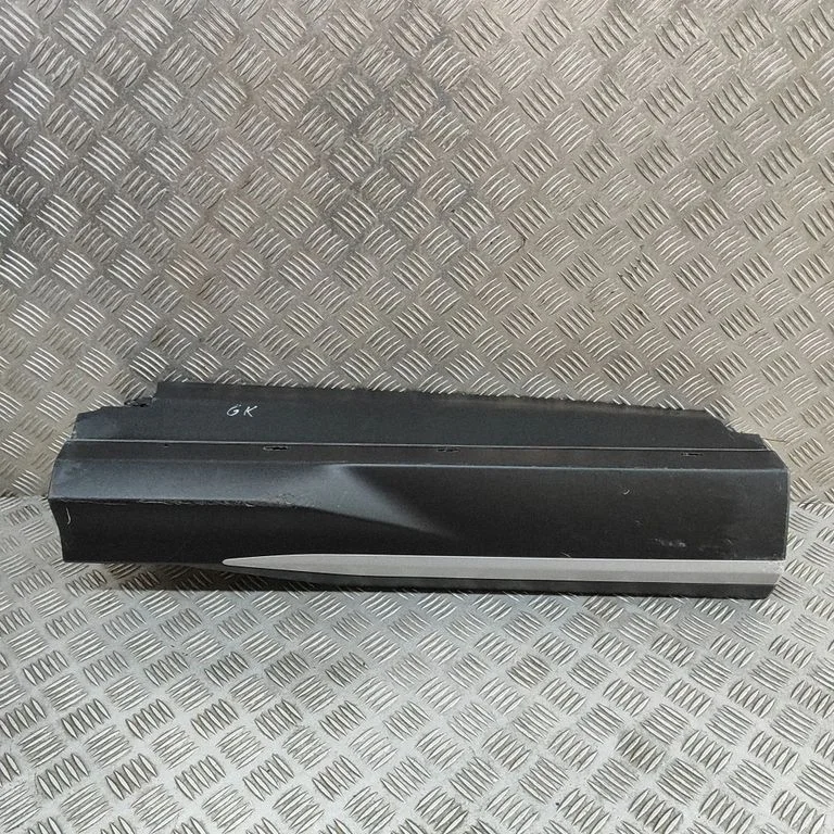 Tagaukse liist (mold) SA3HK5402851