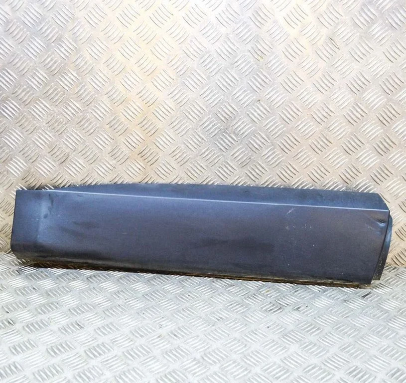Tagaukse liist (mold) HK83274A48AB