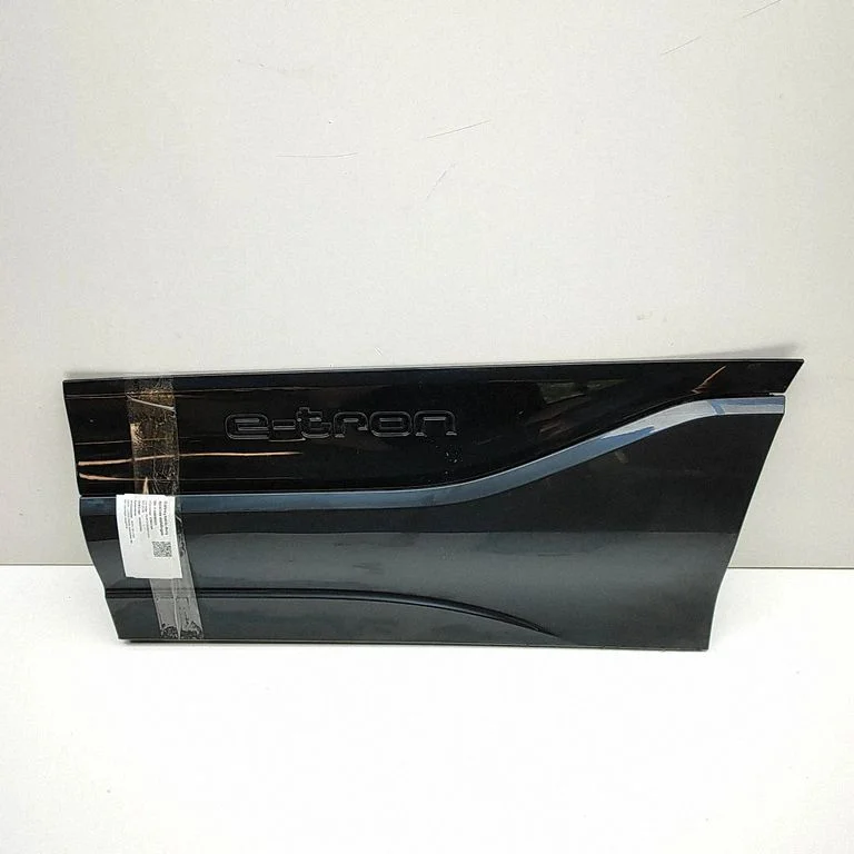 Rear door trim (molding) 85H853969A