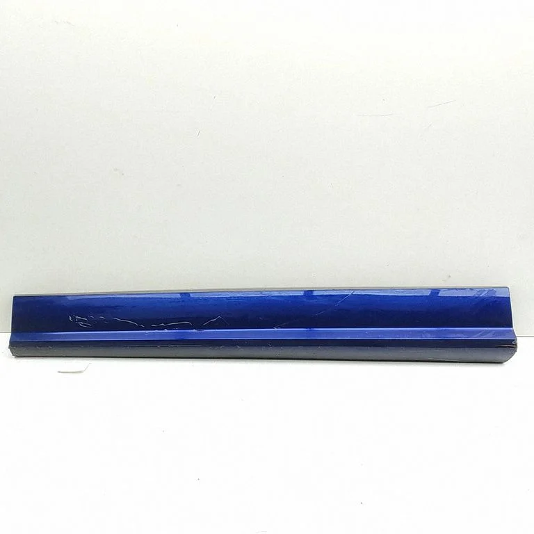 Priekšējo durvju apdare (molings) 080A853959B