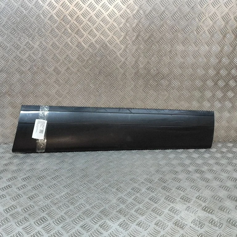 Esiukse liist (mold) J8A221064APIA01