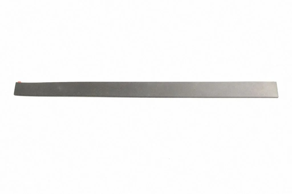 Front door trim (molding) – Tesla Model Y (2020-)