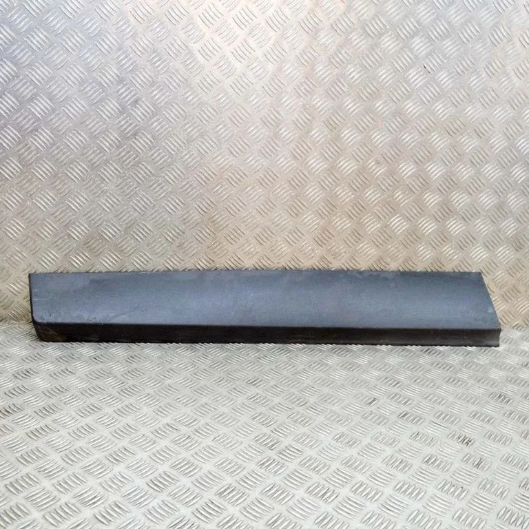 Front door trim (molding) – Opel Mokka X (2016-2019)