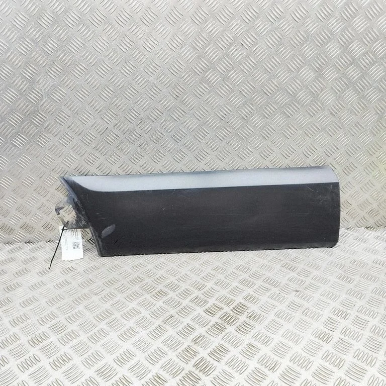 Priekšējo durvju apdare (molings) BK31V20781CFW