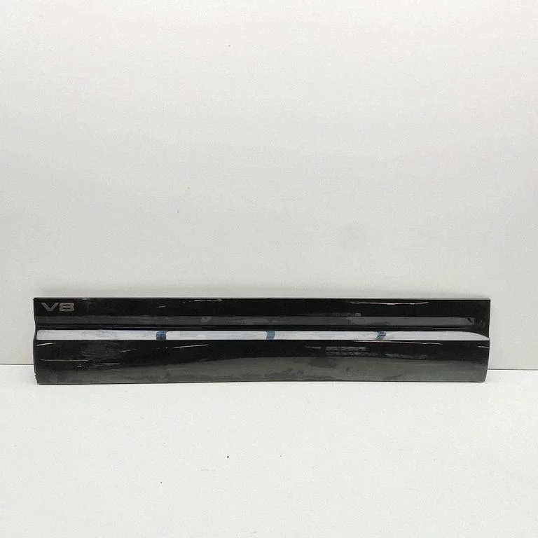 Esiukse liist (mold) L8B221065C