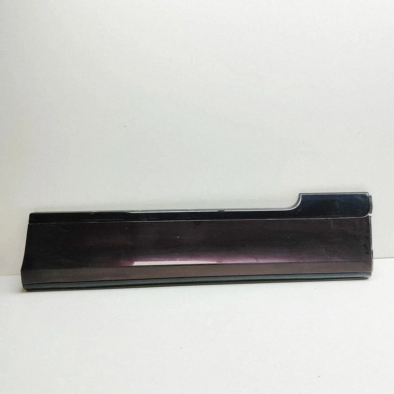 Esiukse liist (mold) HK5M21064AA