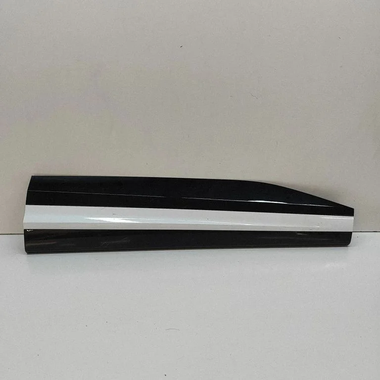 Esiukse liist (mold) 87724R2300