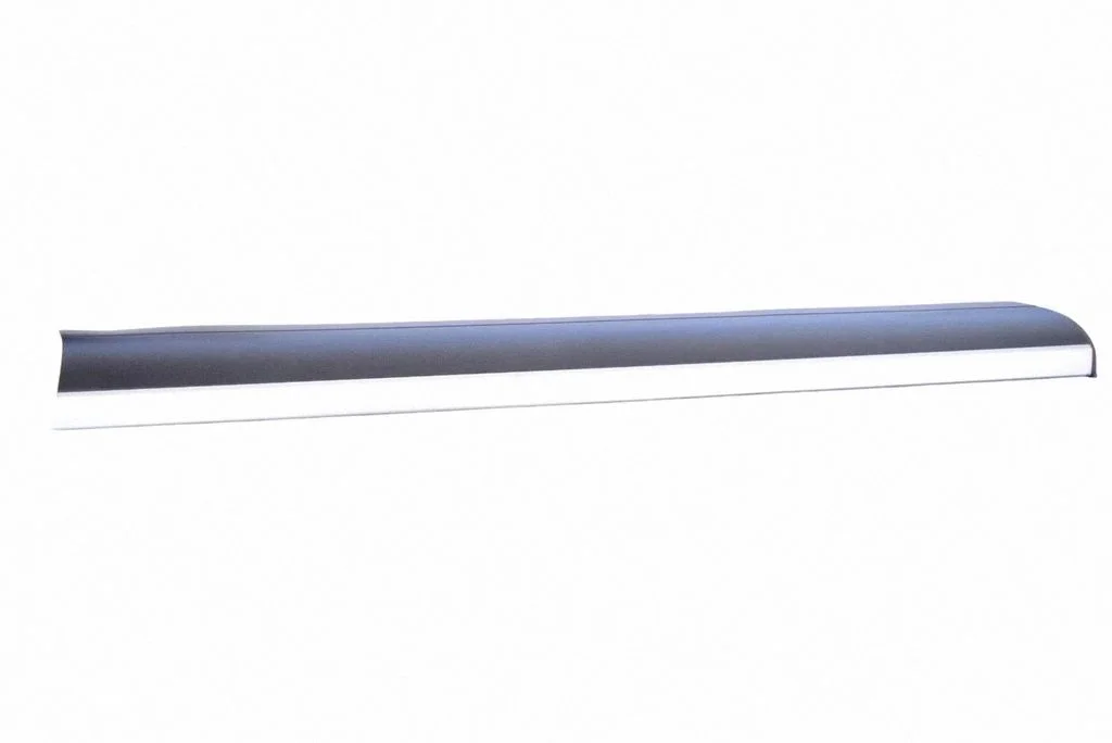 Front door trim (molding) 7L5837787