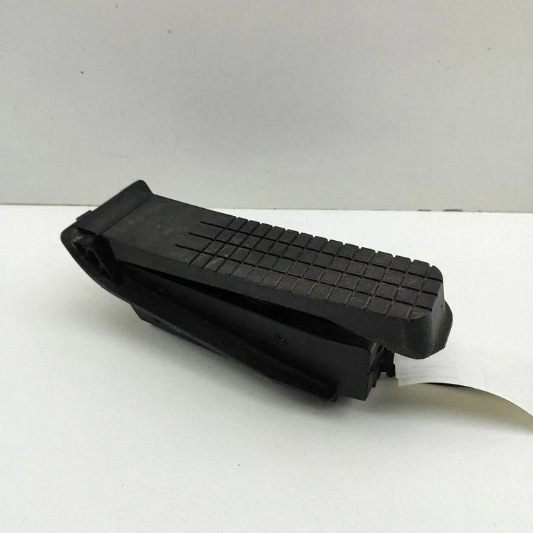 Accelerator throttle pedal 99642302209