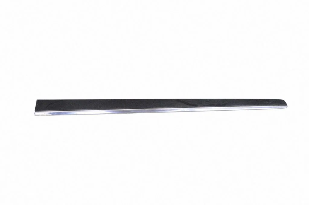 Listwa drzwi przednich – Mercedes-Benz Klasa GL X164 (2006-2012)