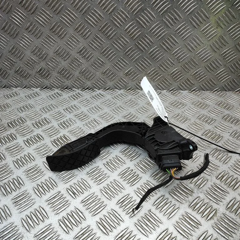 Accelerator throttle pedal – Audi RS Q8 (2019-)
